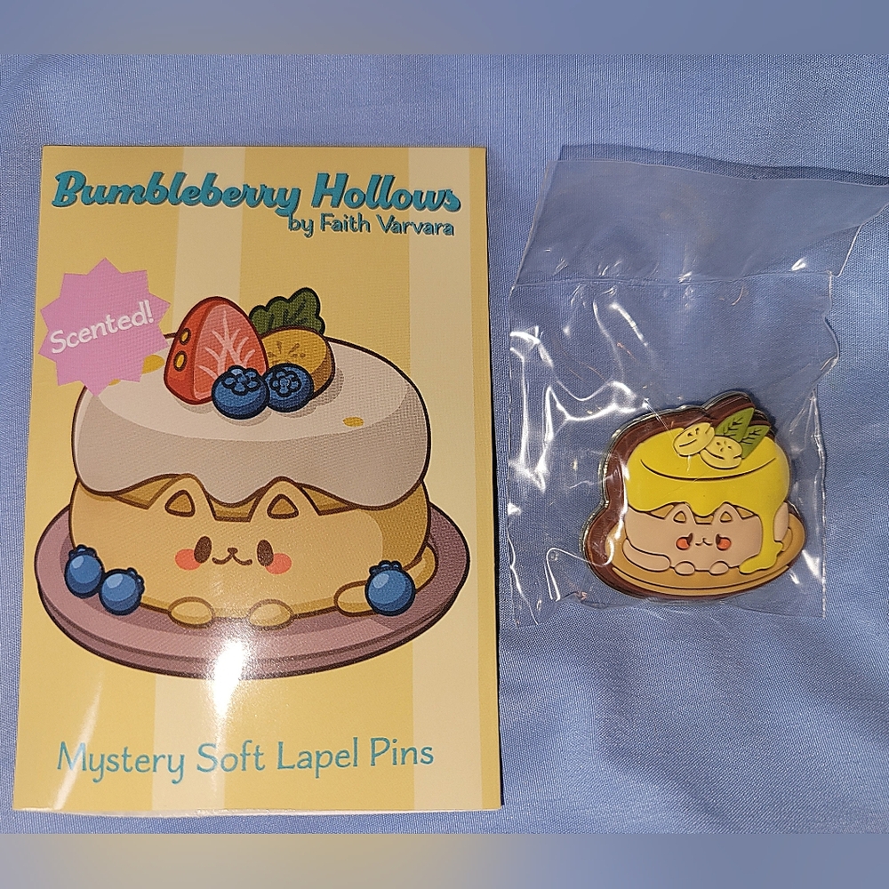 Bumbleberry Hollows Scented Soft Enamel Pin - Banana